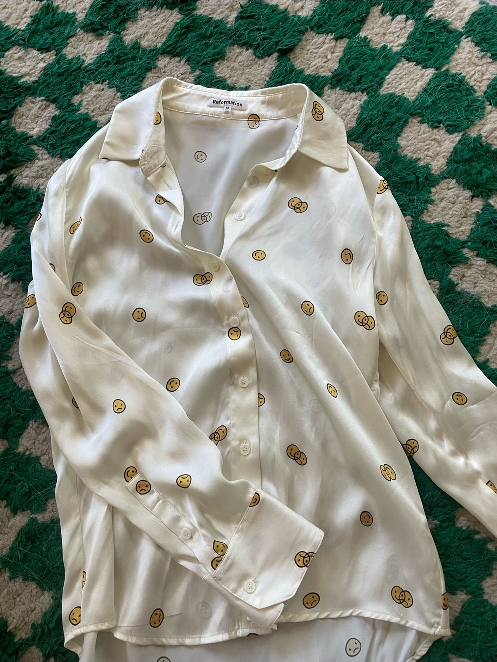 Reformation Silk top mixed emotions print size xs